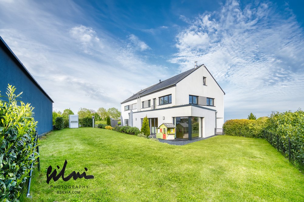 Real Estate, Medium Photo Pack