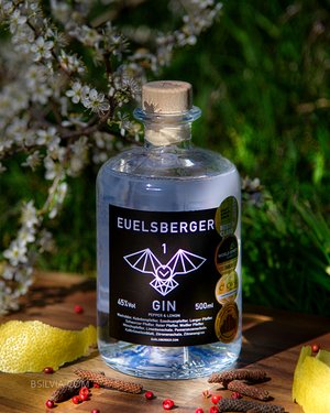 Social Networks, Basic Photo Pack (50 photos, 3 months posting on the platform chosen by the client)