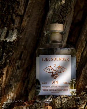 Social Networks, Basic Photo Pack (50 photos, 3 months posting on the platform chosen by the client)