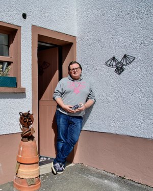 Social Networks, Basic Photo Pack (50 photos, 3 months posting on the platform chosen by the client)