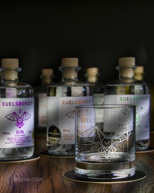 Social Networks, Basic Photo Pack (50 photos, 3 months posting on the platform chosen by the client)