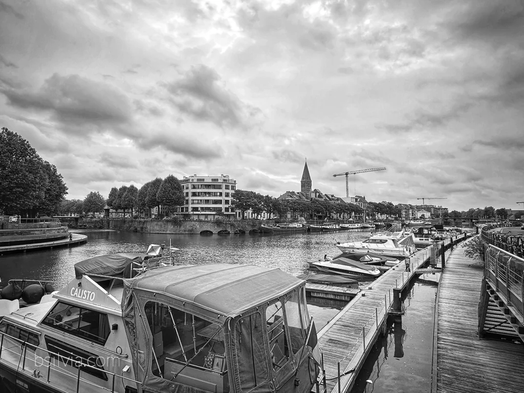 What Is the Best Camera Phone for Photography?