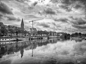 What Is the Best Camera Phone for Photography?