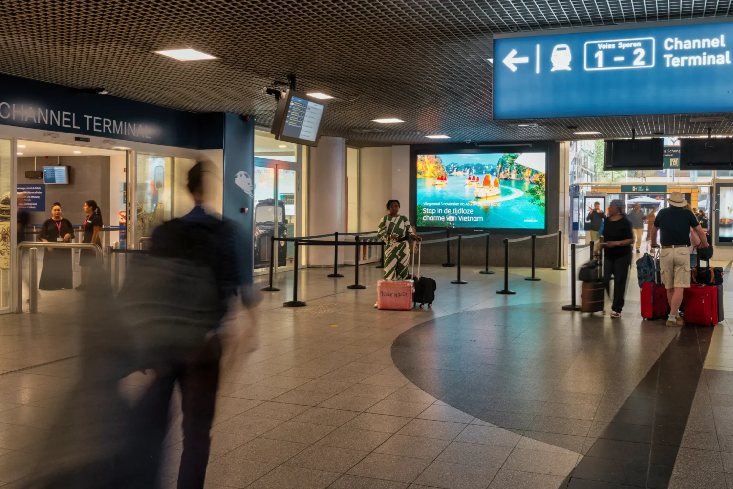 OOH & DOOH campaign photography — accurate, clear, and on location.