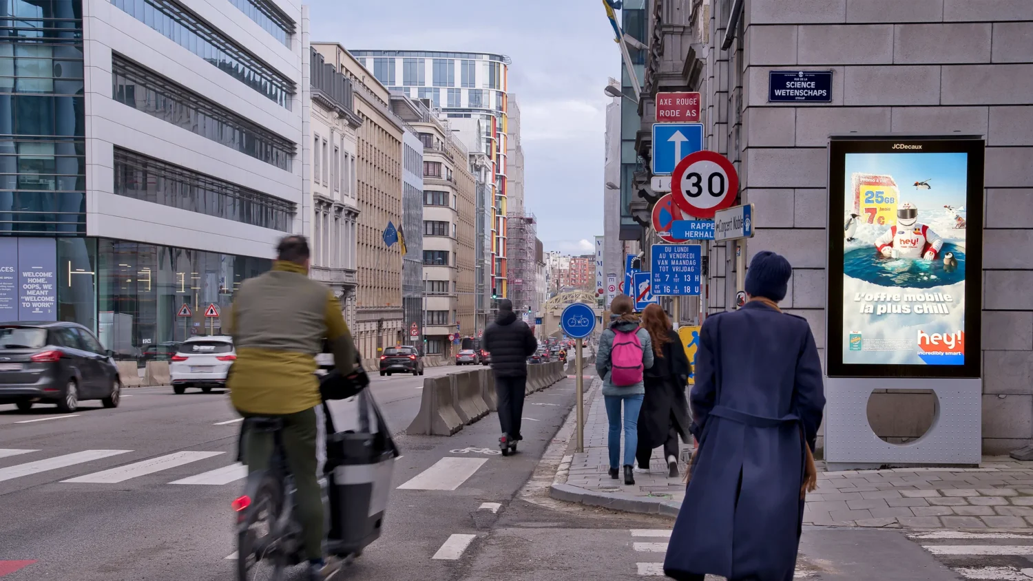 OOH & DOOH campaign photography — accurate, clear, and on location.